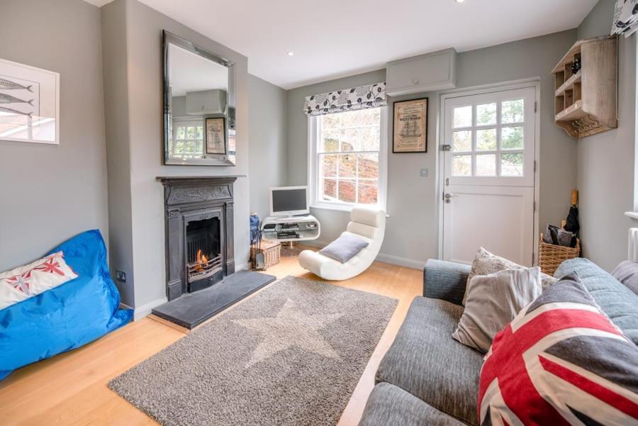 6 West Lane In Aldeburgh - Beautiful Cottage Near High Street エクステリア 写真