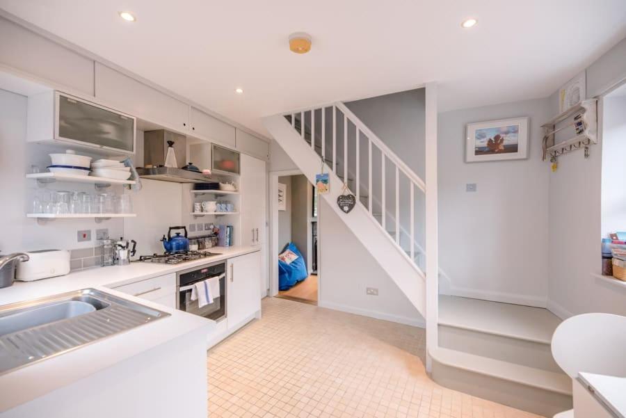 6 West Lane In Aldeburgh - Beautiful Cottage Near High Street エクステリア 写真