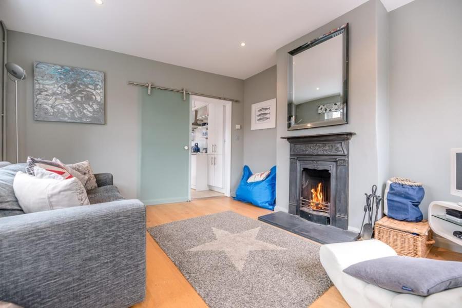 6 West Lane In Aldeburgh - Beautiful Cottage Near High Street エクステリア 写真